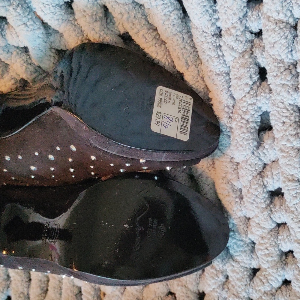 Booties - Picture 3 of 4